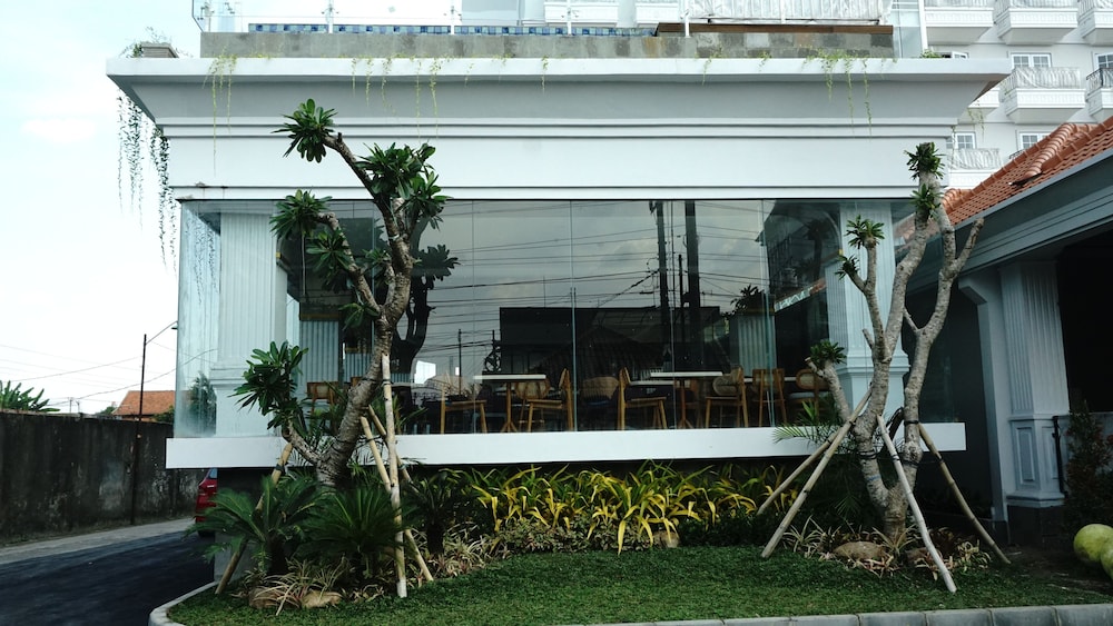 Solia Hotel Yosodipuro Solo 3/52