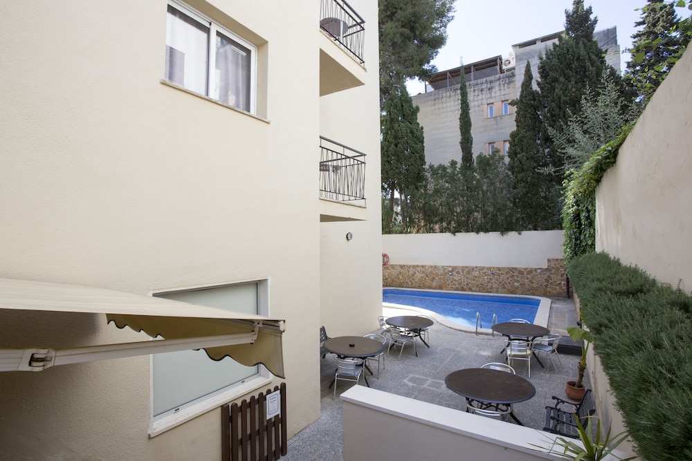 Hostal Bonany 43/45