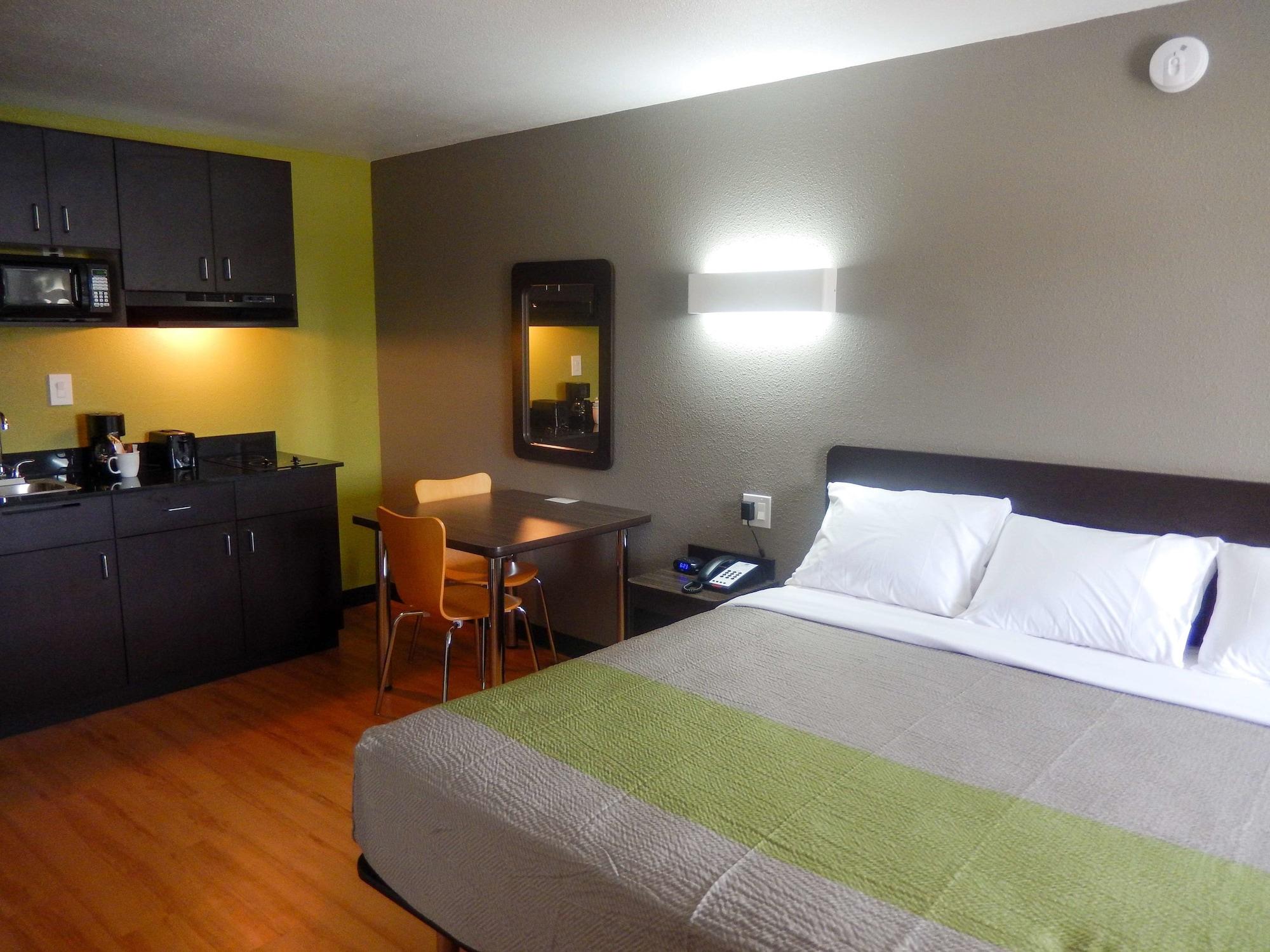 Studio 6 Houston TX Intercontinental Airport South 8/23