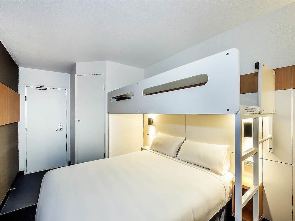 ibis budget Enfield 14/27