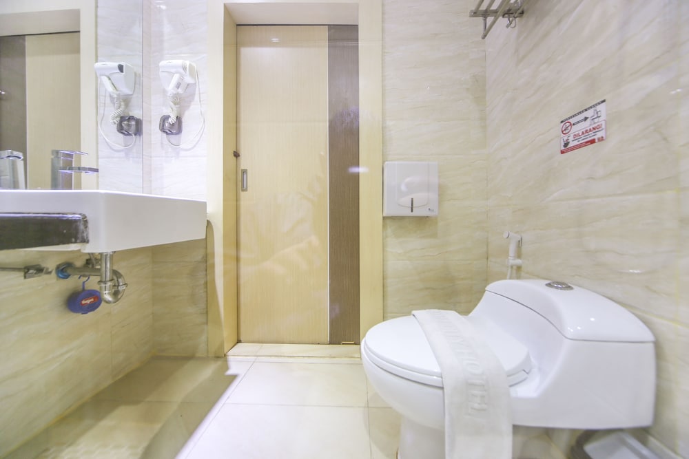 Batam City Hotel 46/50