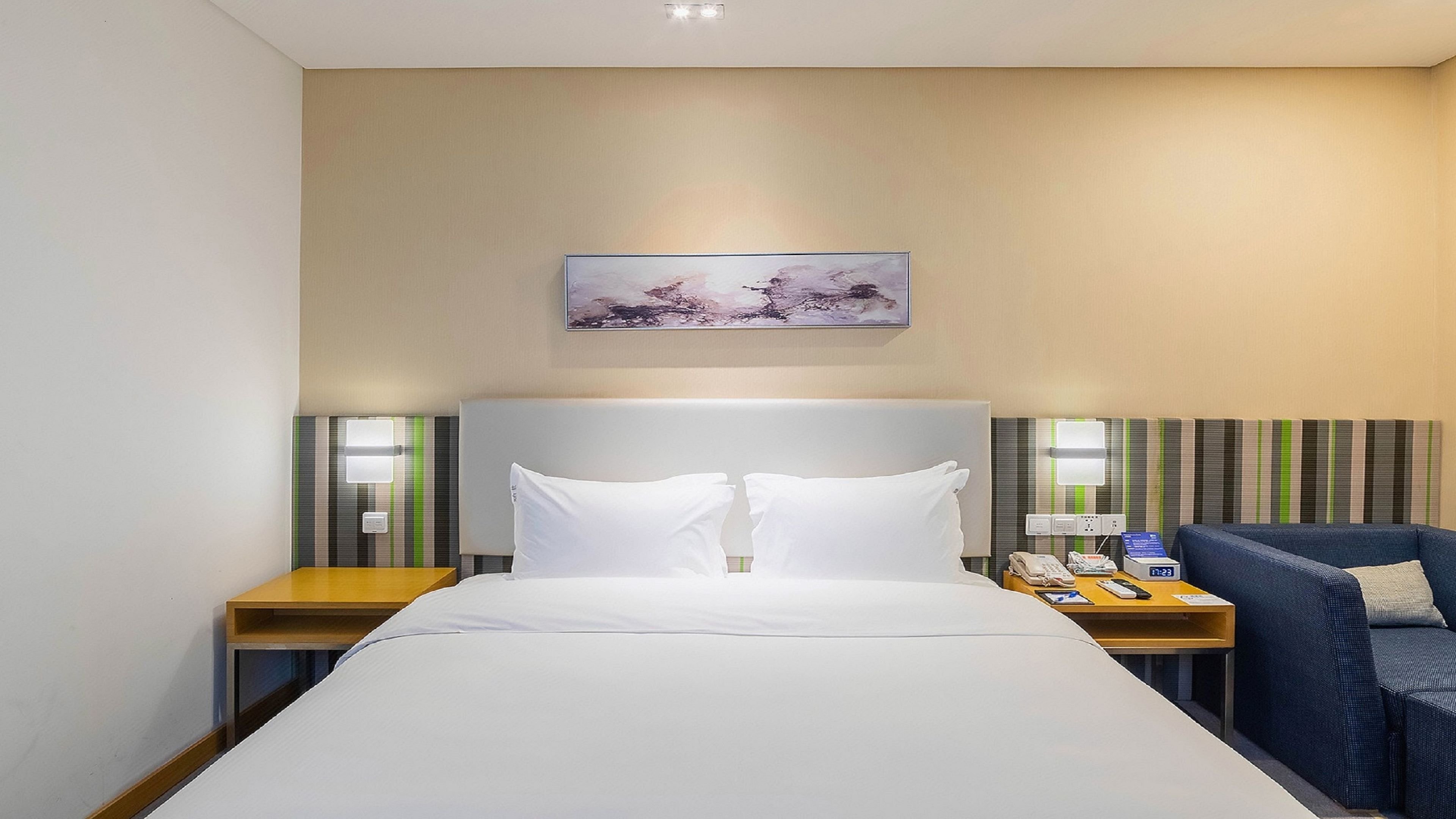 Standard, King Bed