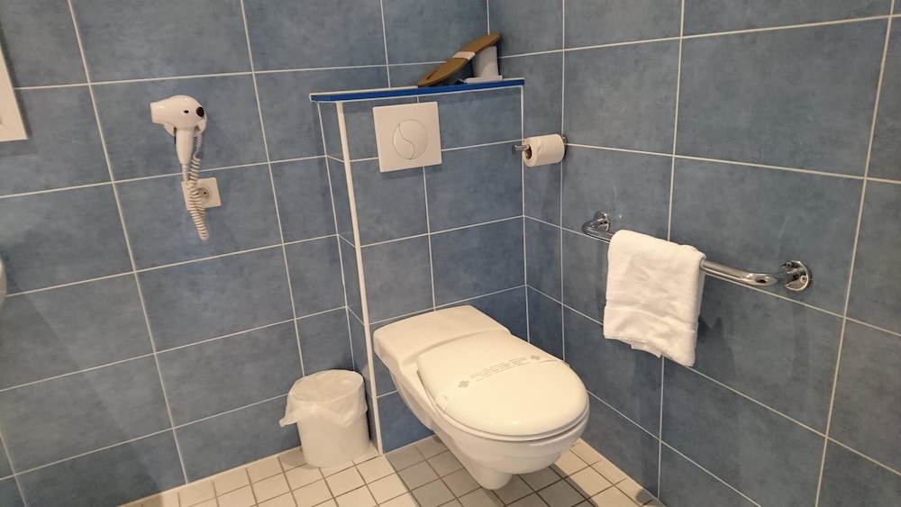 HOTEL KYRIAD TOULOUSE SUD - ROQUES 47/50