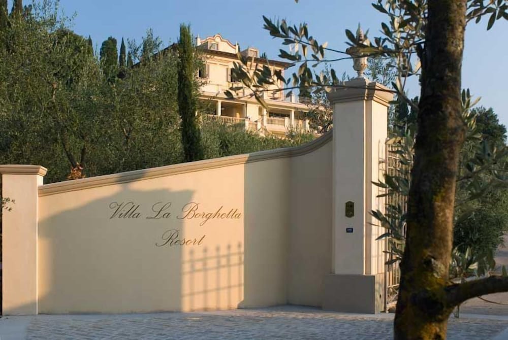 VILLA LA BORGHETTA RESORT 3/46