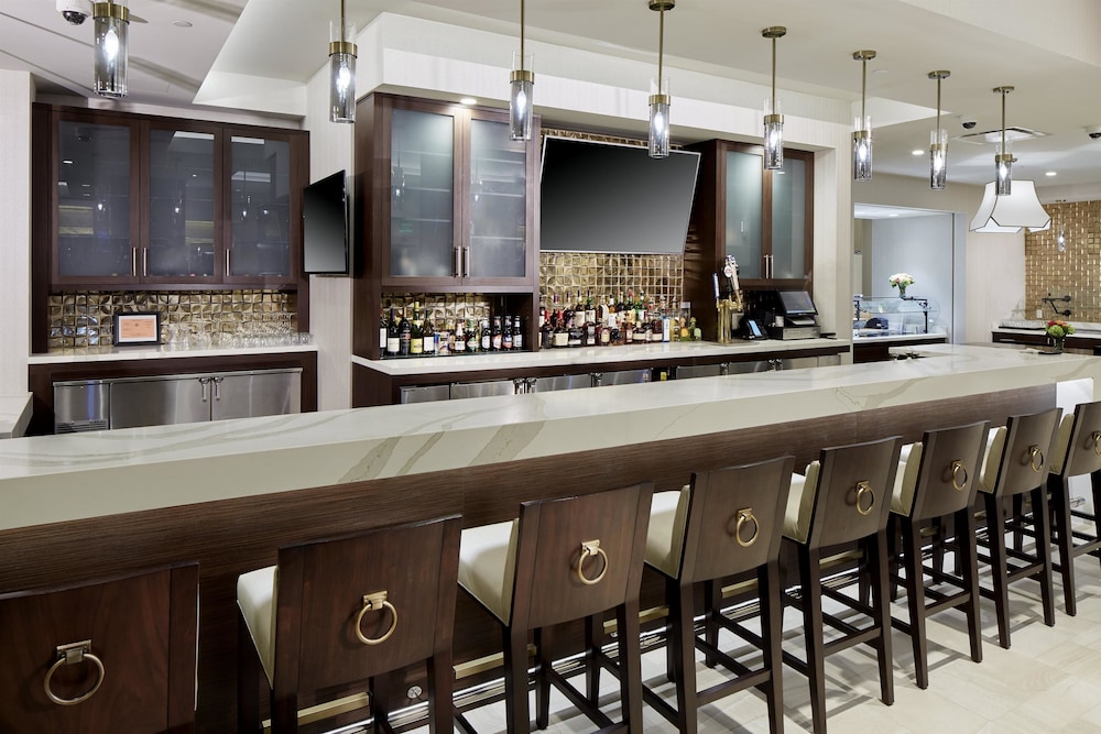 Hilton Garden Inn Roslyn 44/46