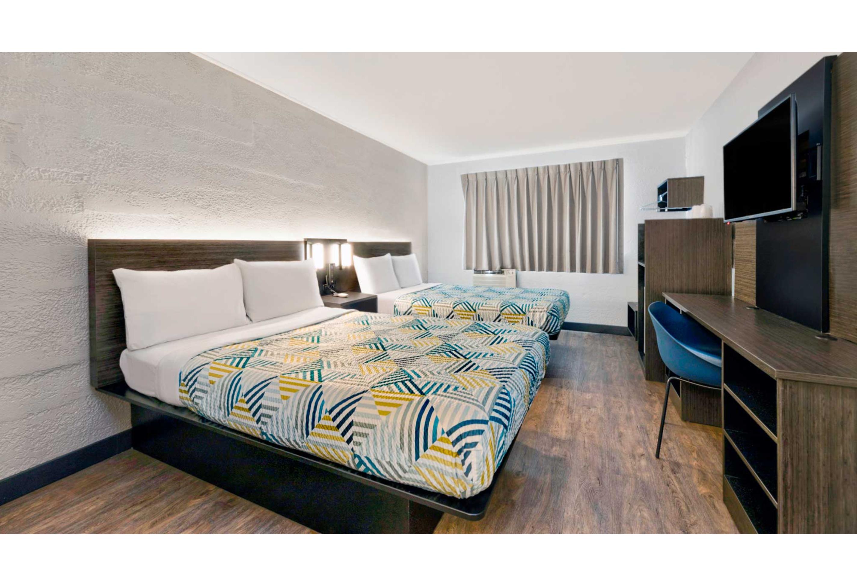 2 Full Beds - Non-smoking