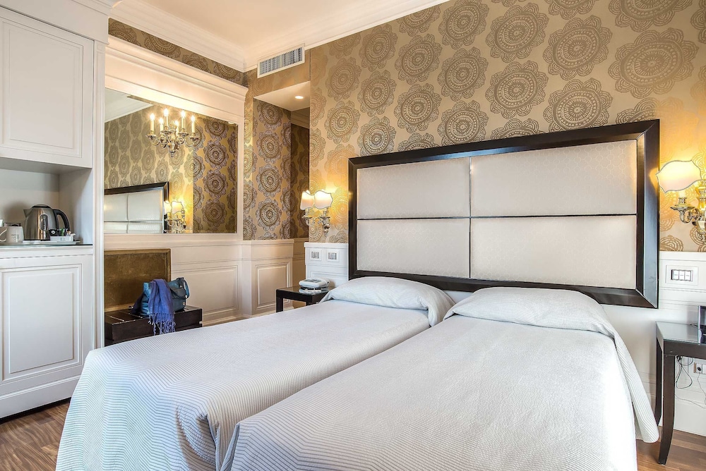 STANDARD, DOUBLE BED