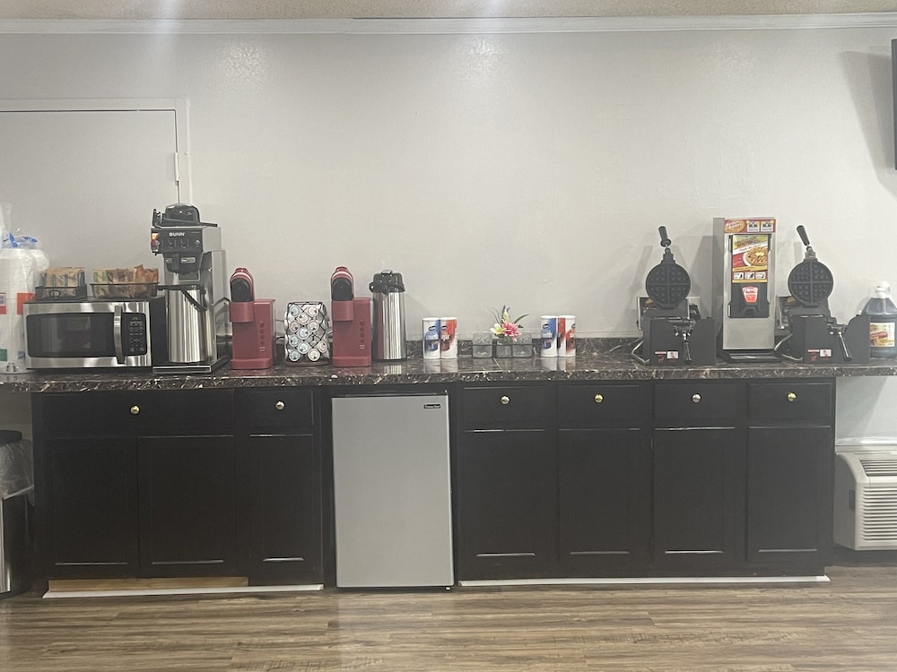 Americas Best Value Inn Helen 4/9