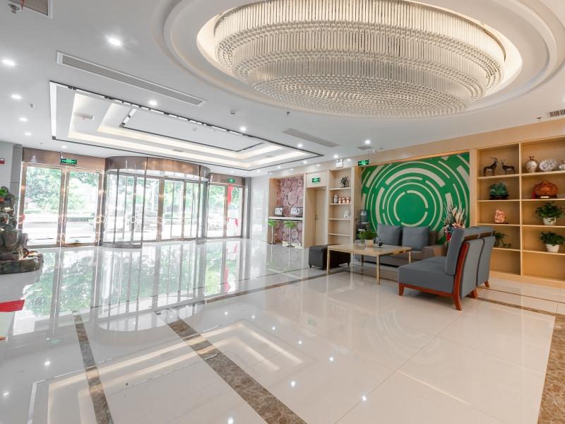 GreenTree Inn Wuhu Eshan Road University City 8/31