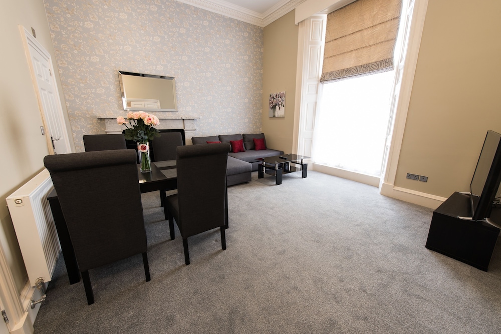 Royal Princes Suites 29/37
