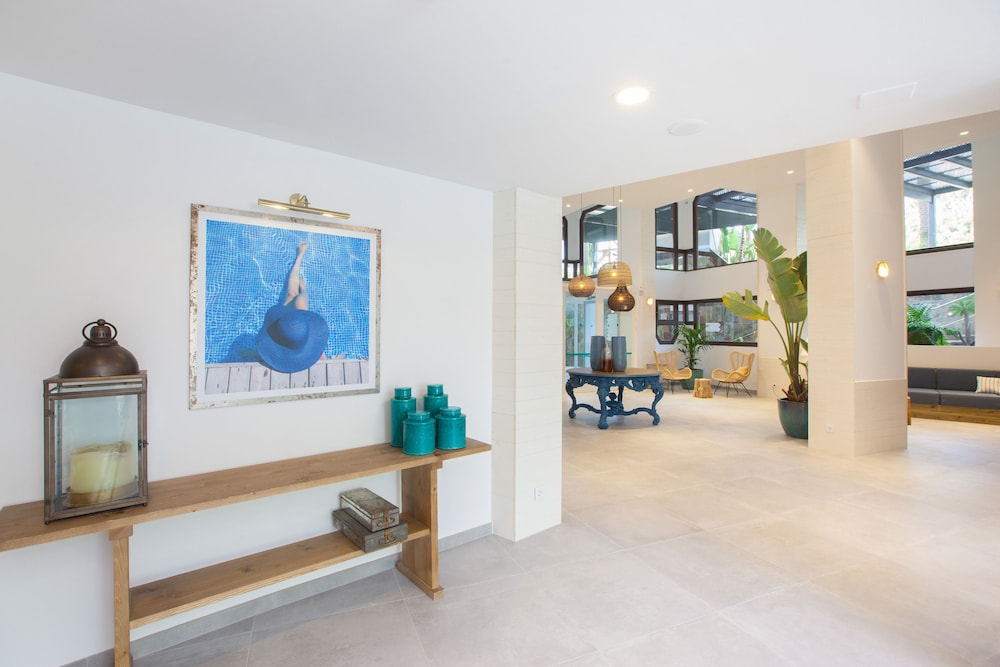 Corallium Beach Hotel by Lopesan Hotels - Adults Only 45/70