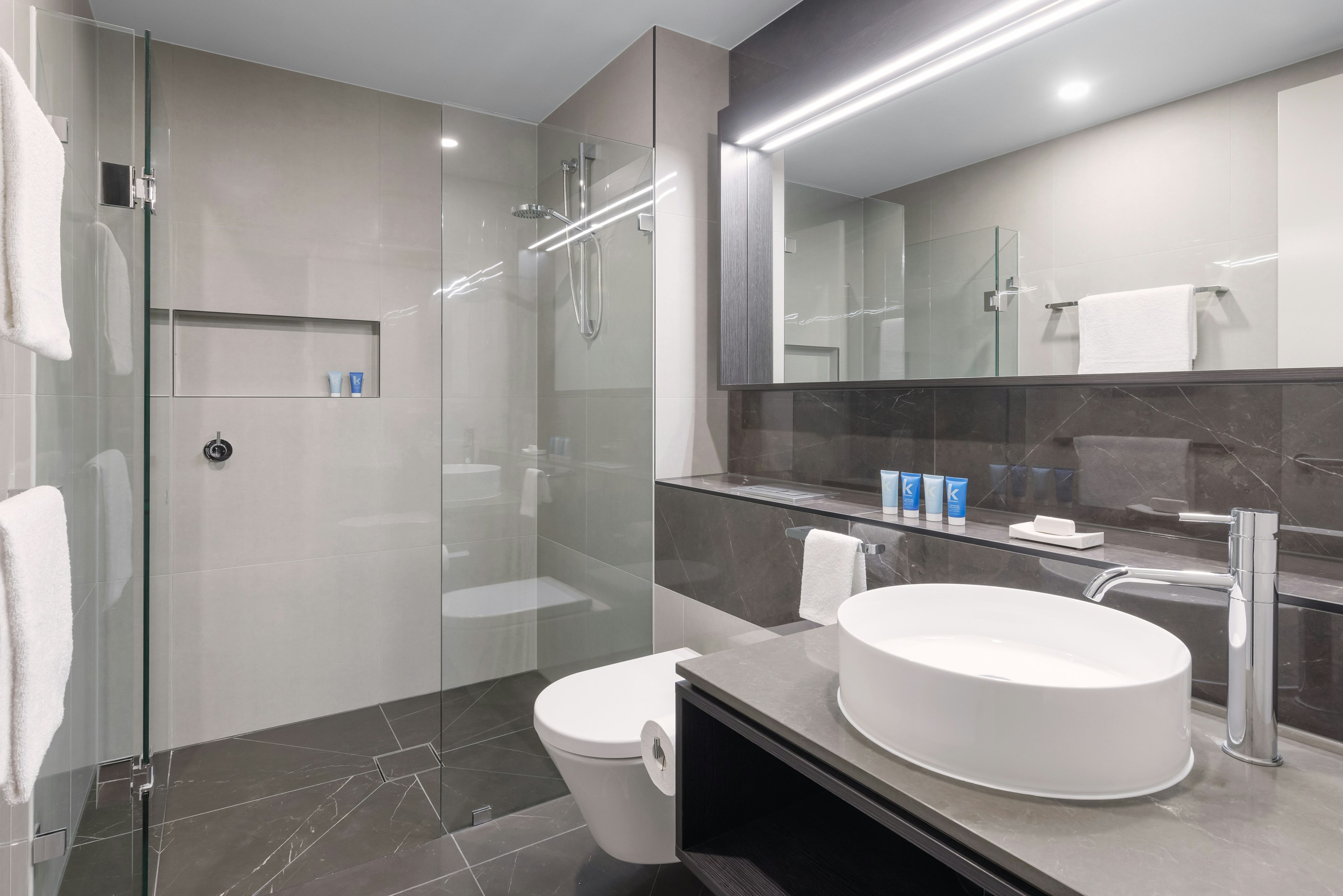 Meriton Suites Melbourne 48/50