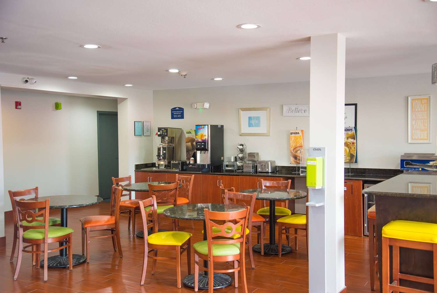 Microtel Inn And Suites By Wyndham Daphne Mobile 11/23