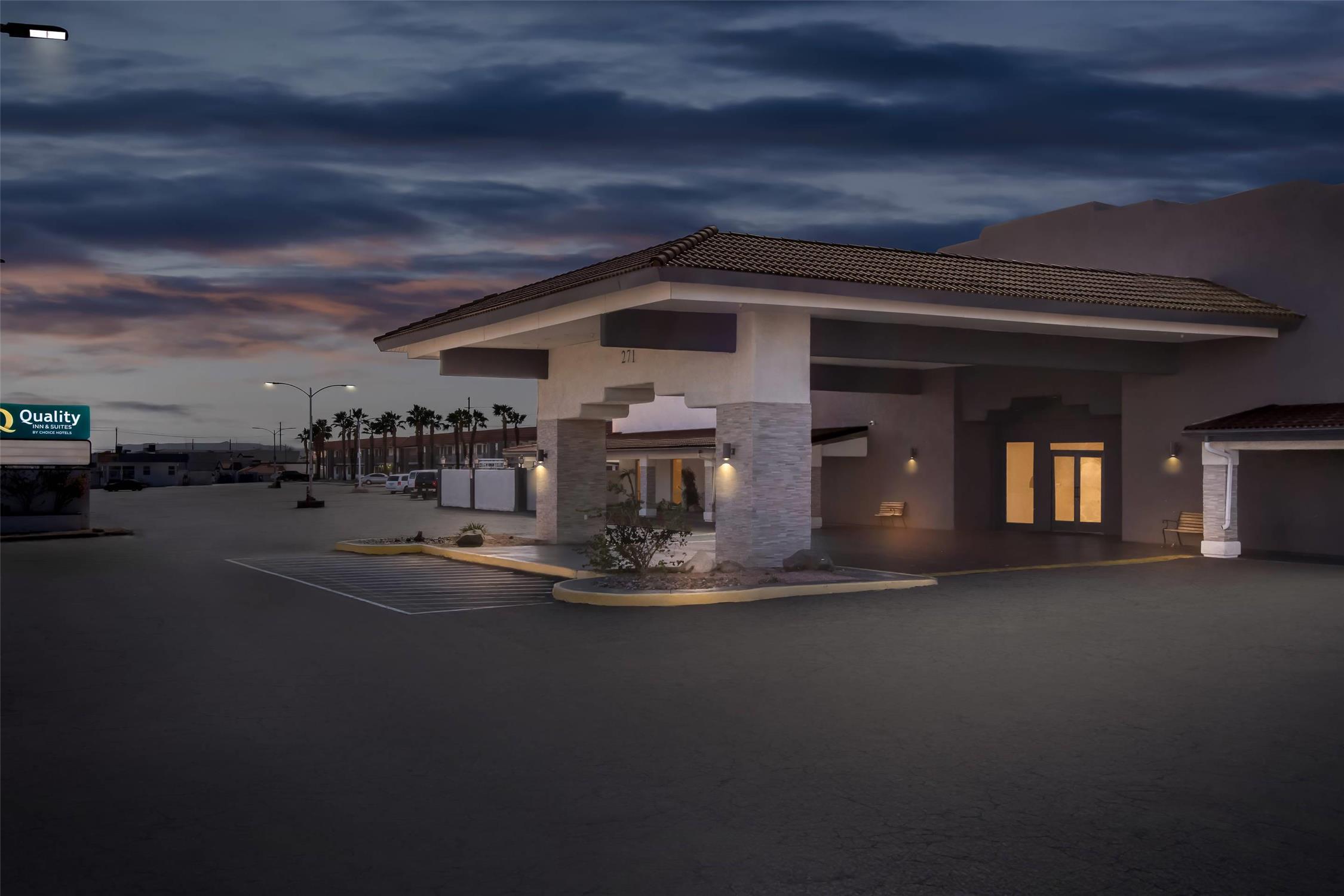 Quality Inn Suites Lake Havasu City 2/55