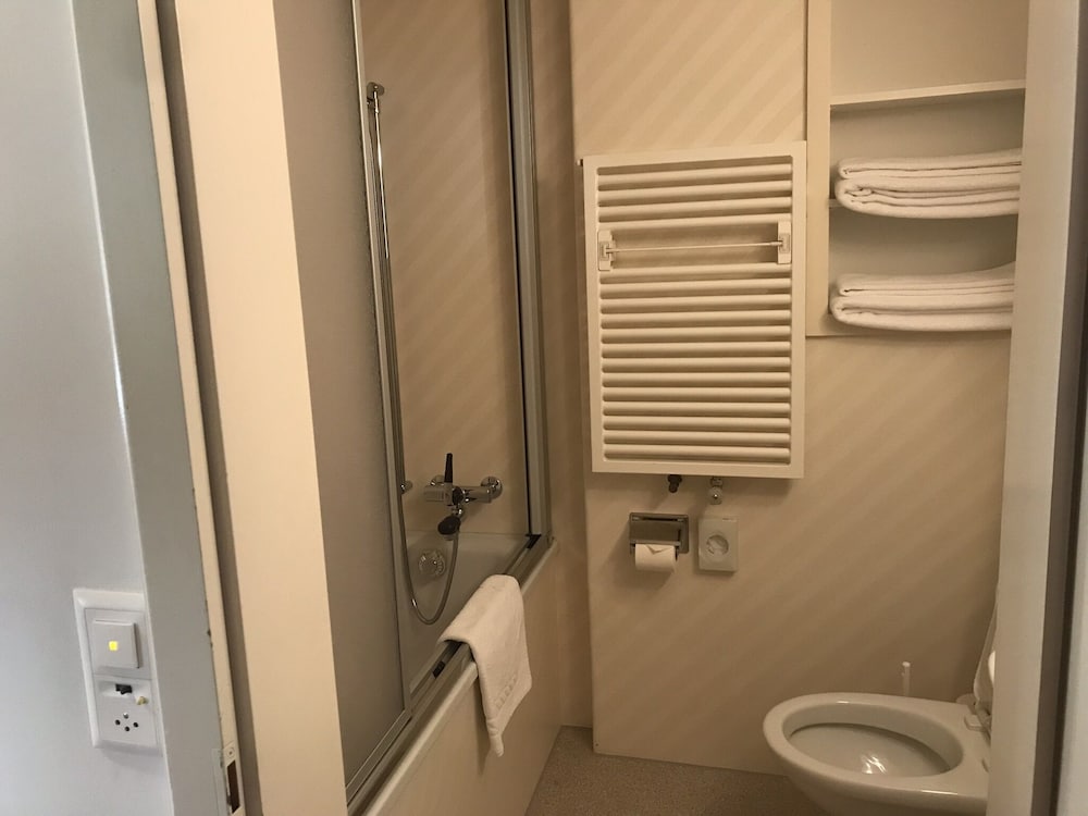 Hotel Bellevue Wengen 50/50