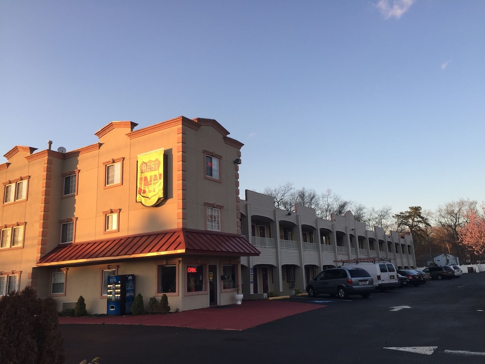 Rest Inn Atlantic City / Galloway 1/36