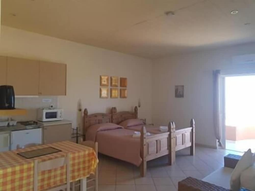 New Kydonia Suites & Studios 9/25