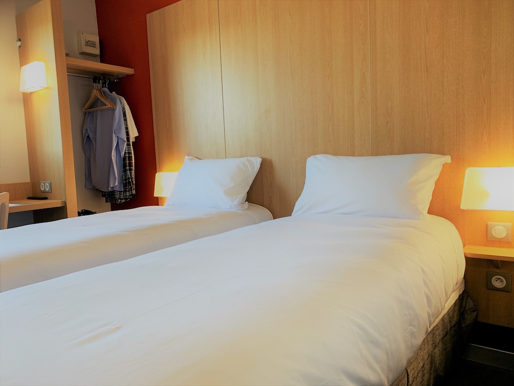 Kyriad Direct Clermont Ferrand Nord Gerzat 15/34