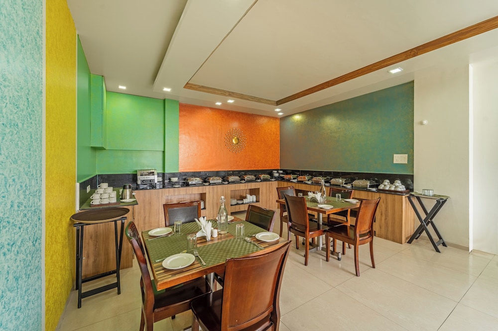 Sterling Panchgani 49/62