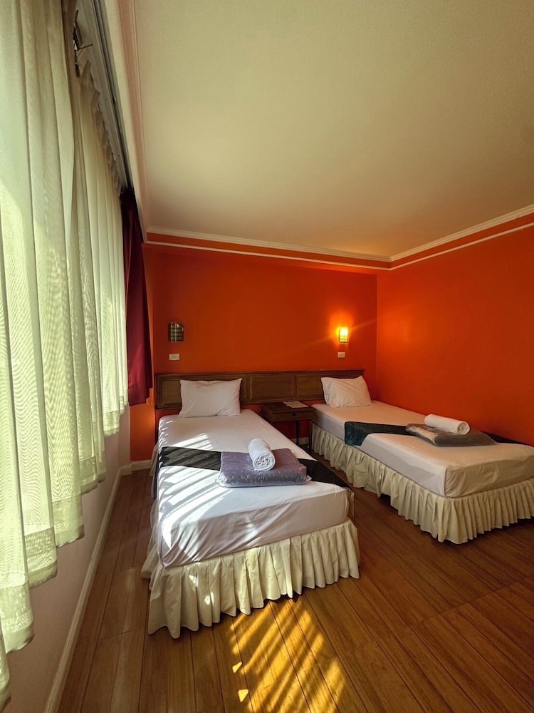 Asia Inn Bangkok 5/23
