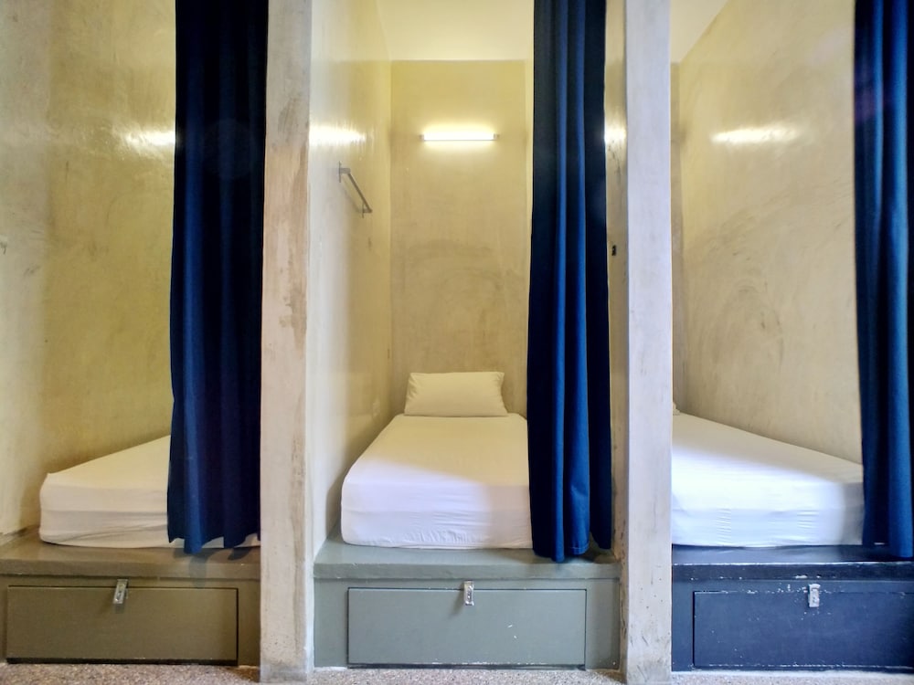 Beds In Garden Hostel Sdn Bhd 44/50