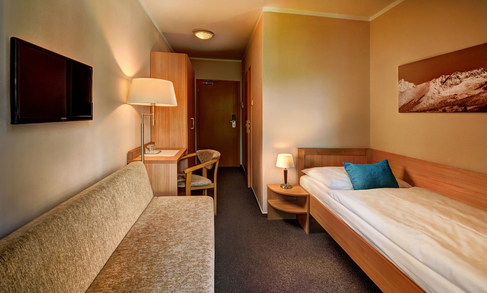 HOTEL FIS 14/35