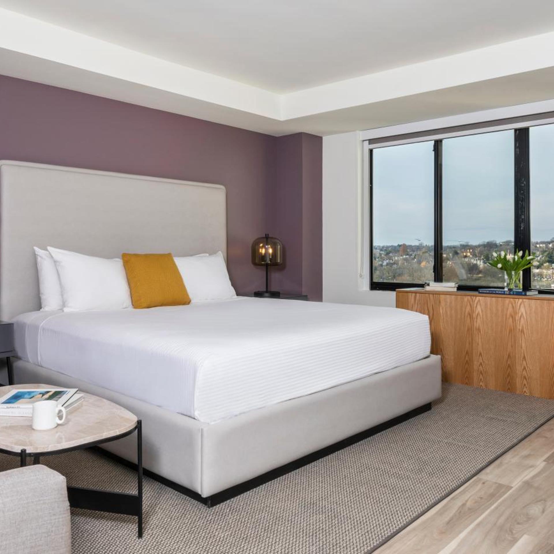 Superior, King Bed