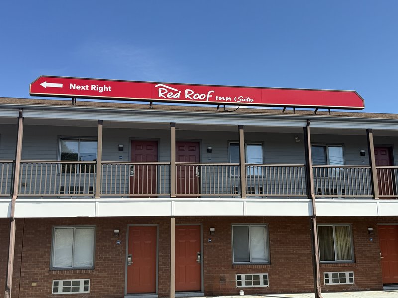 Rodeway Inn Swansea, MA 1/42