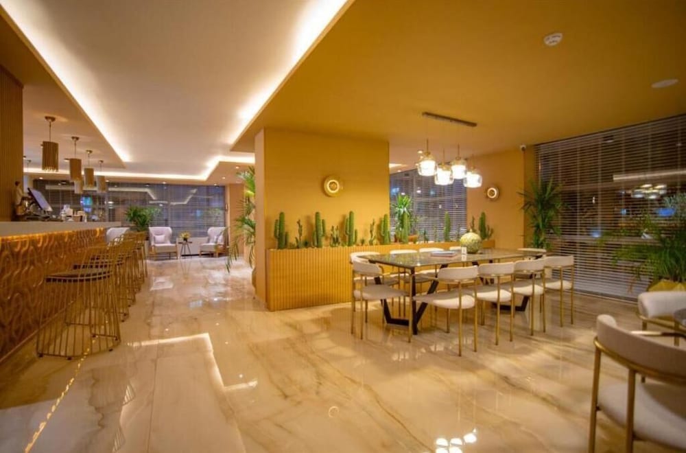 LA TERRAZZA HOTEL 8/60