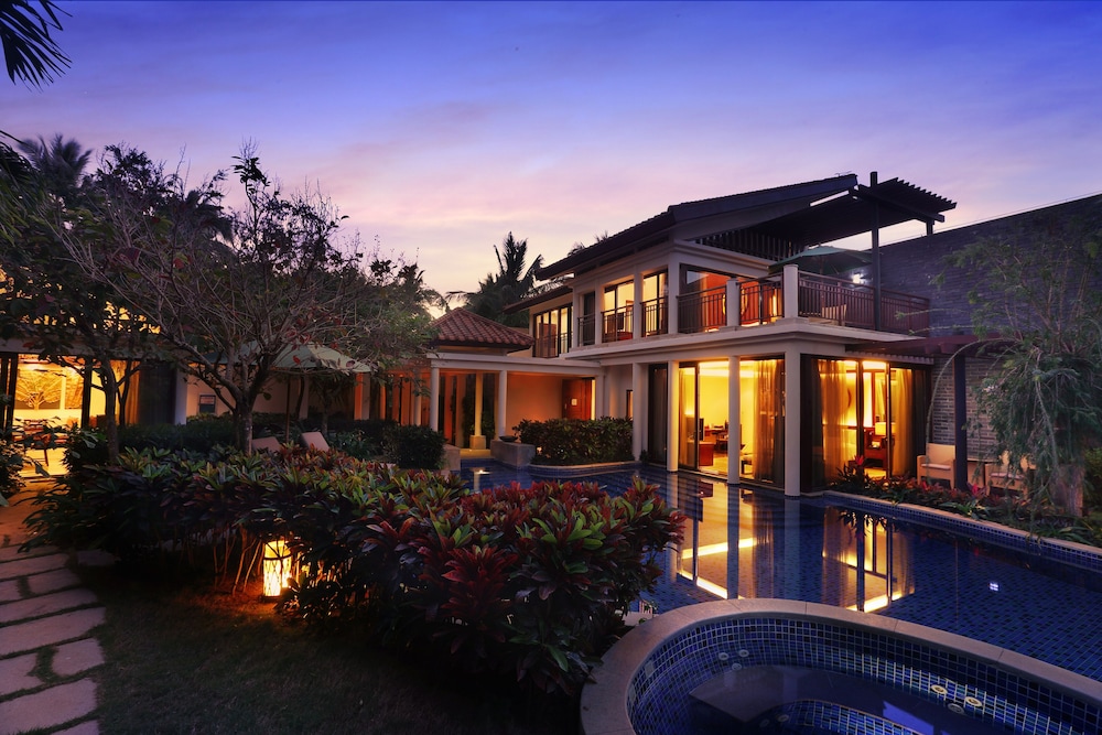 BANYAN TREE SANYA in SANYA