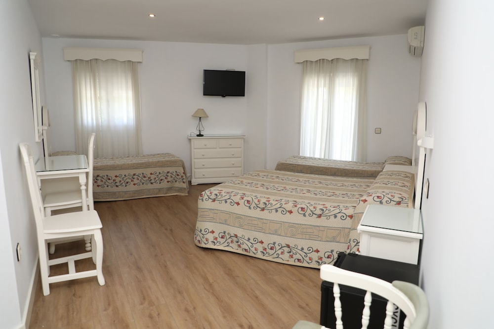 Hostal La Janda 57/66