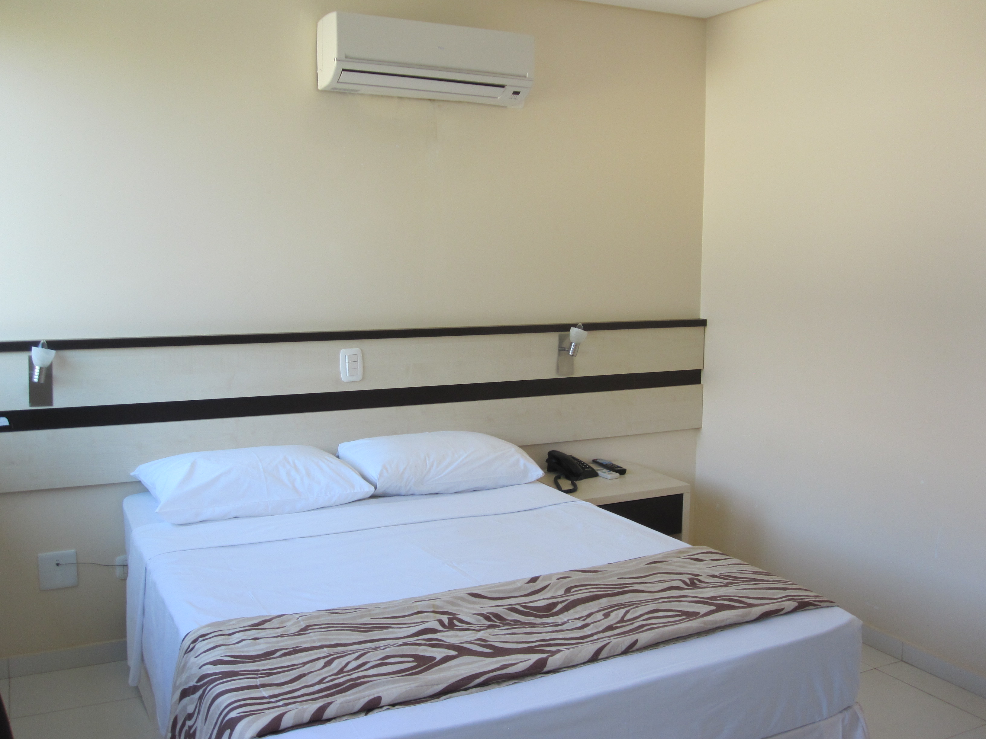 Deluxe, Double Bed