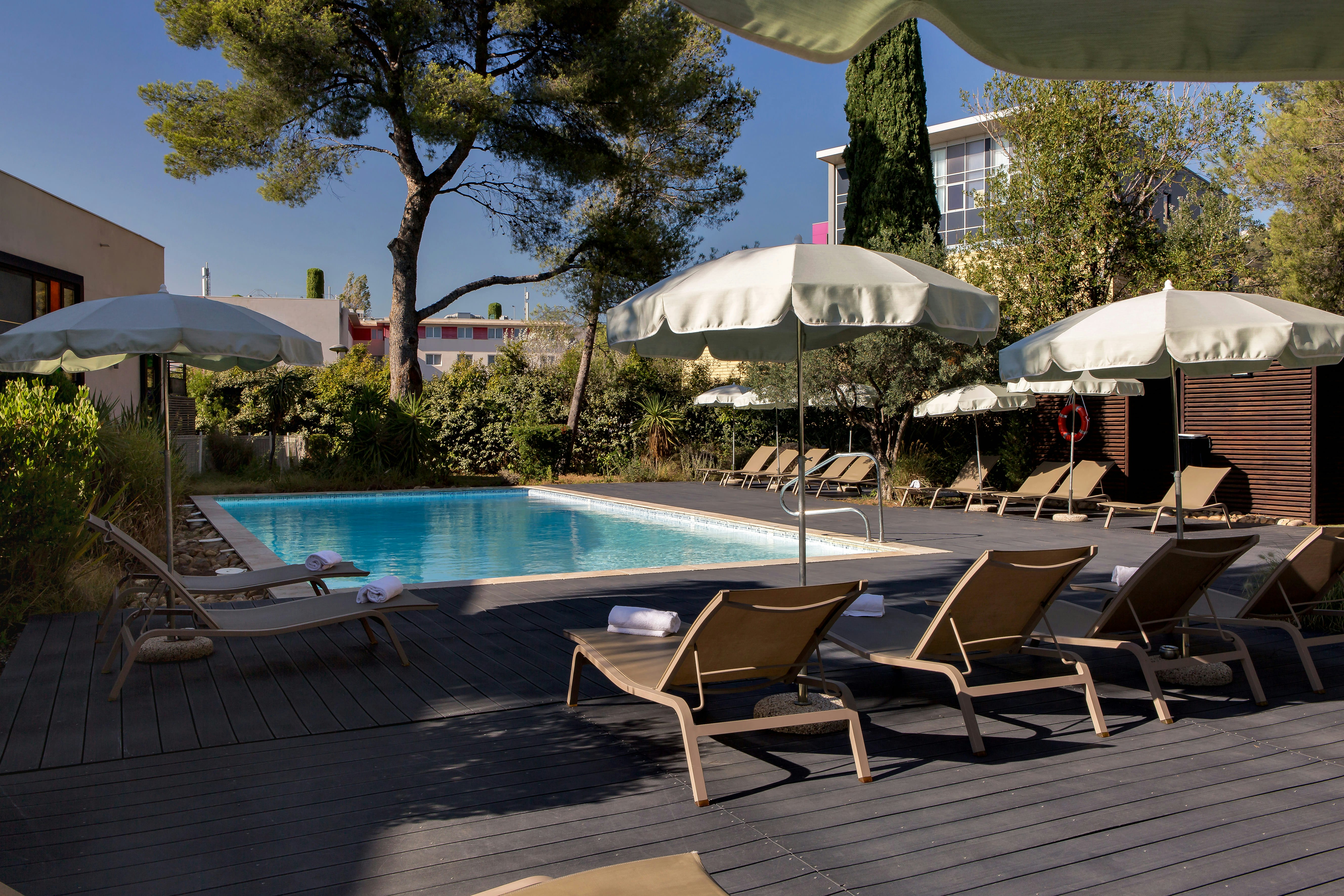 Holiday inn Marseille Airport (Ex Golden Tulip) 76/81