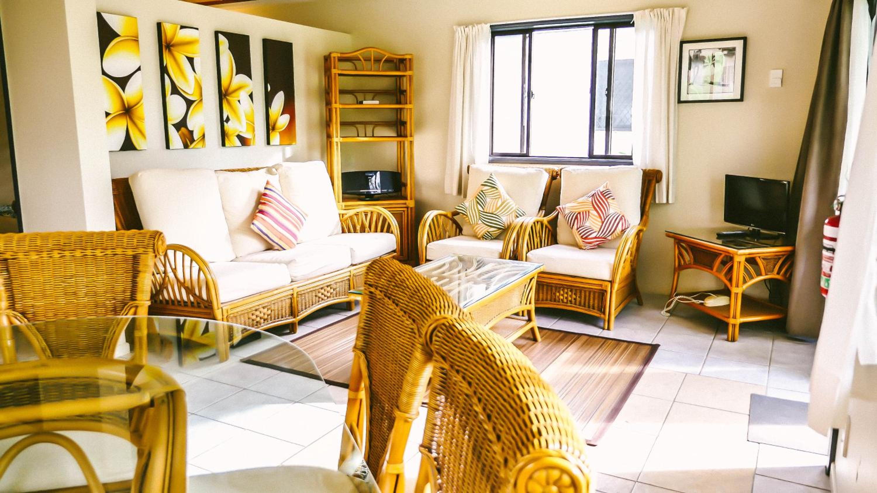 STUDIO, APARTMENT, BEACH FRONT