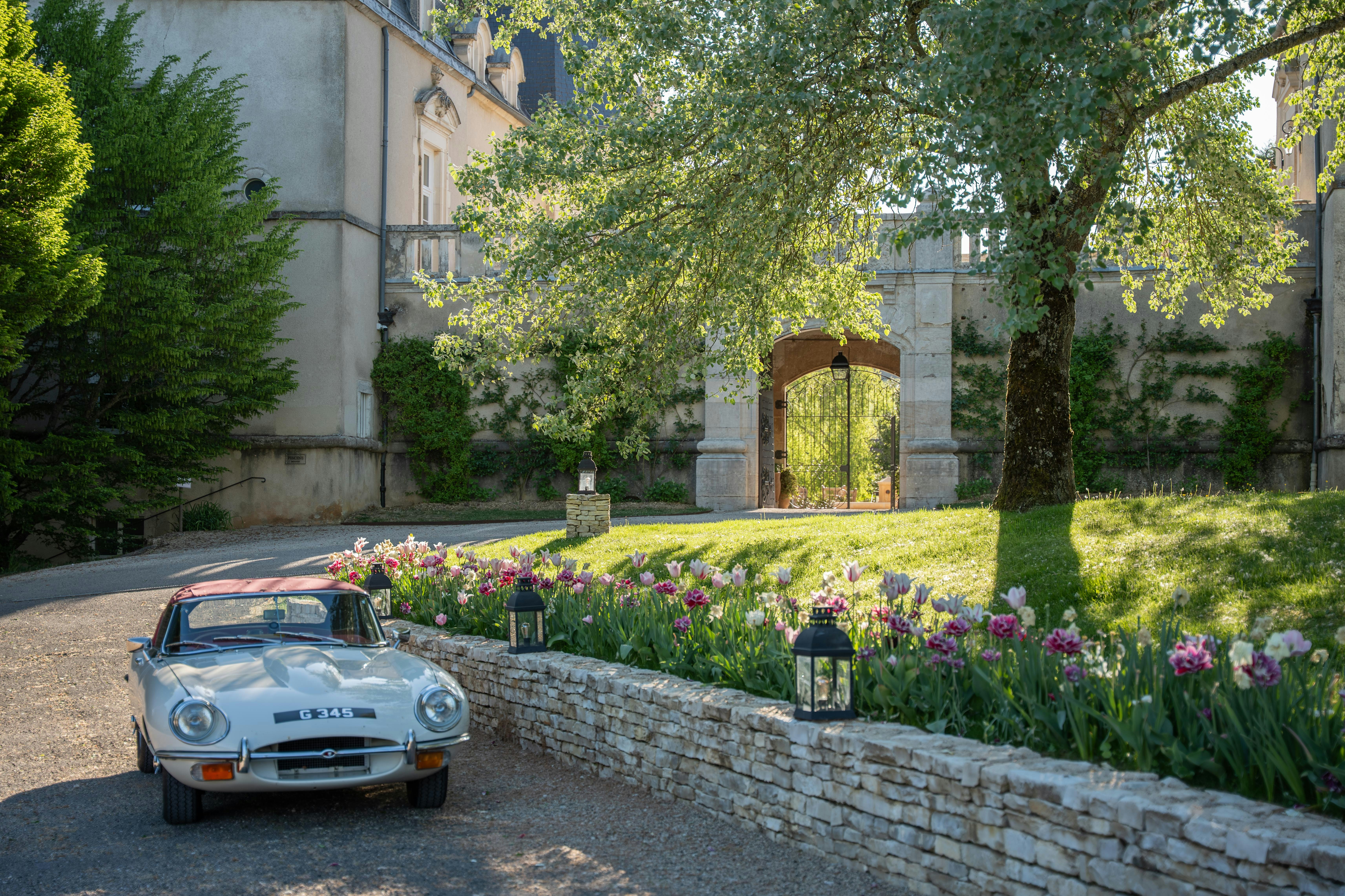 Chateau Sainte Sabine 48/53