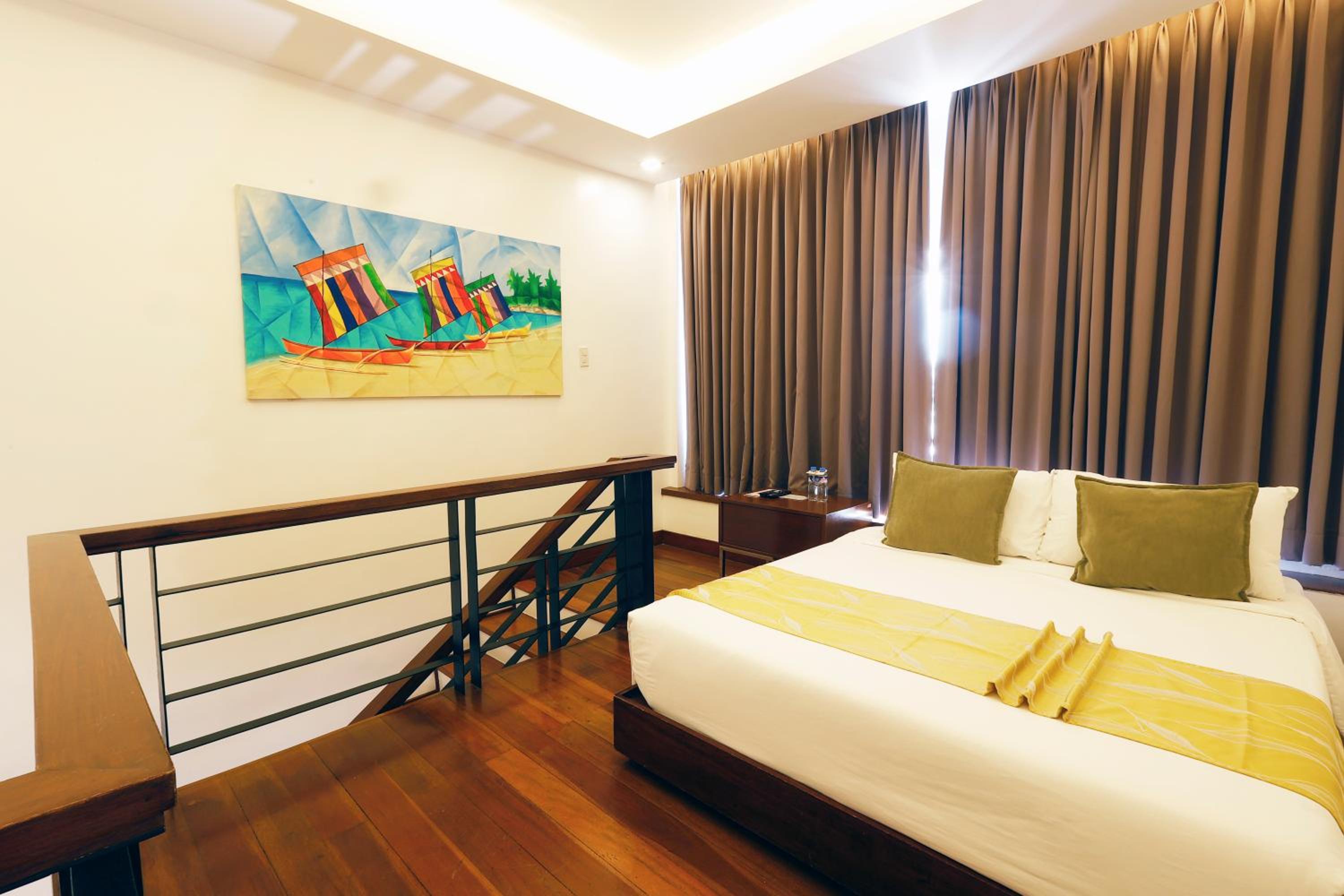 Loft, Suite