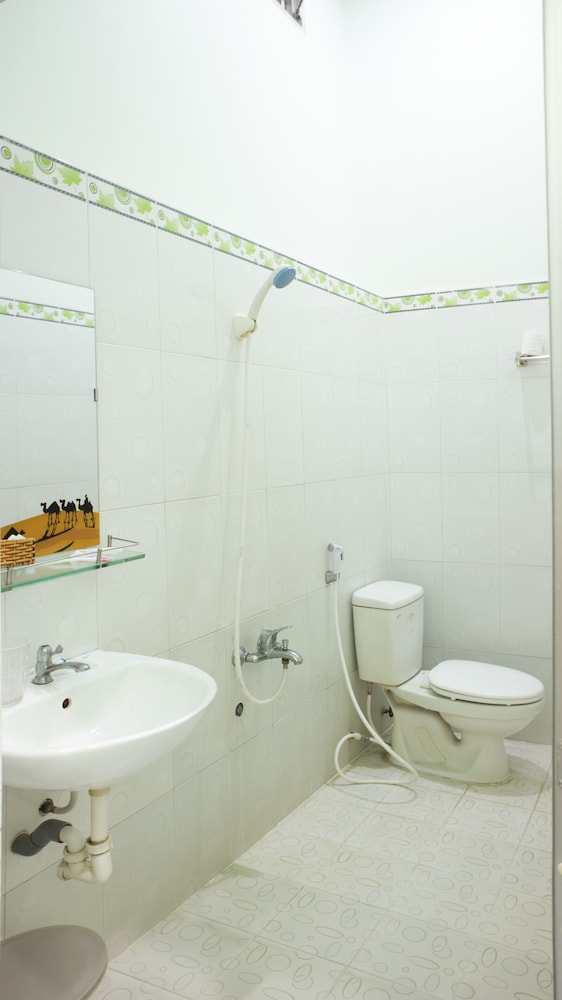 Quoc Dinh Guesthouse 41/42
