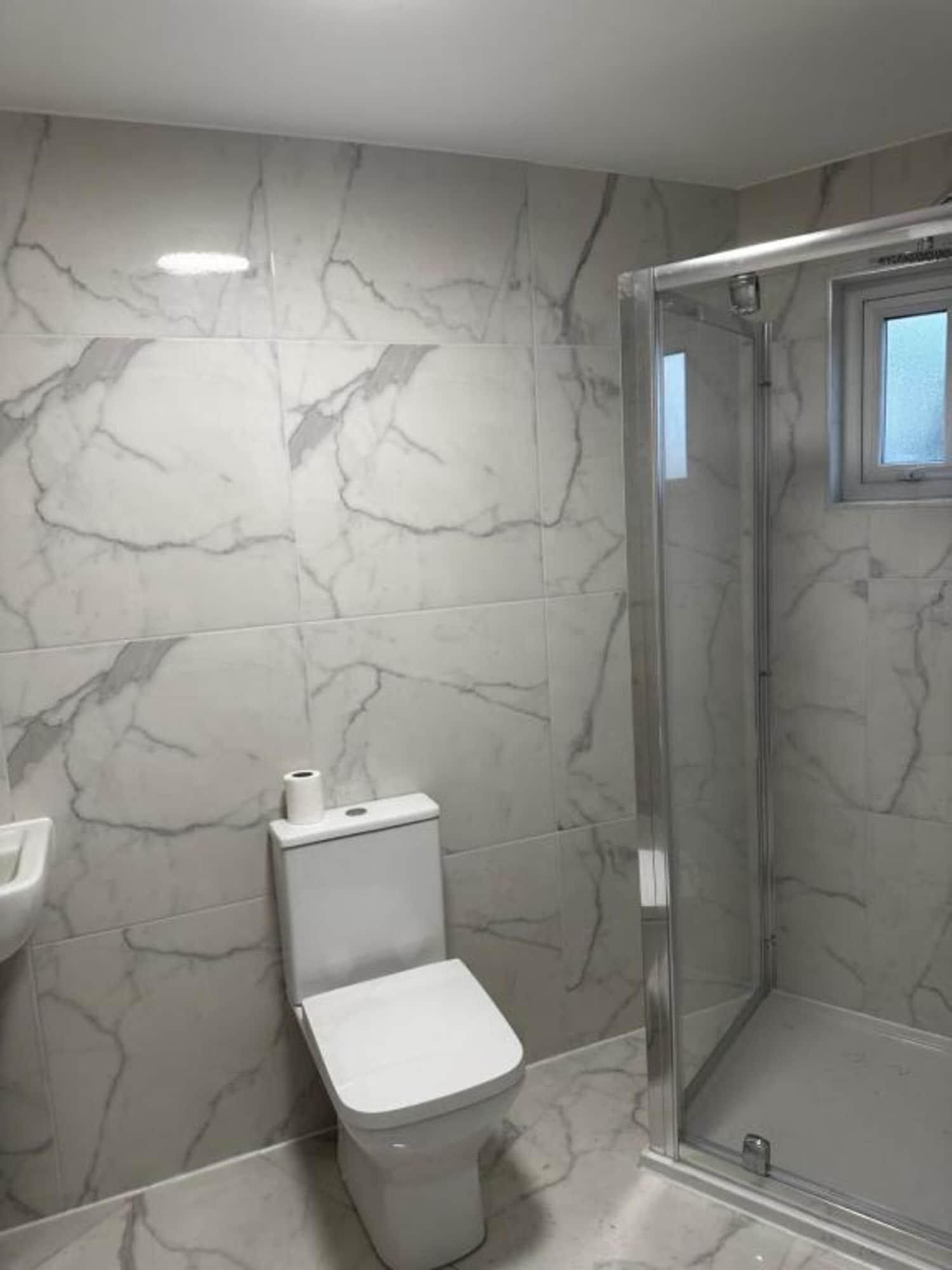 OYO Cheetham Hill Guest House 27/32