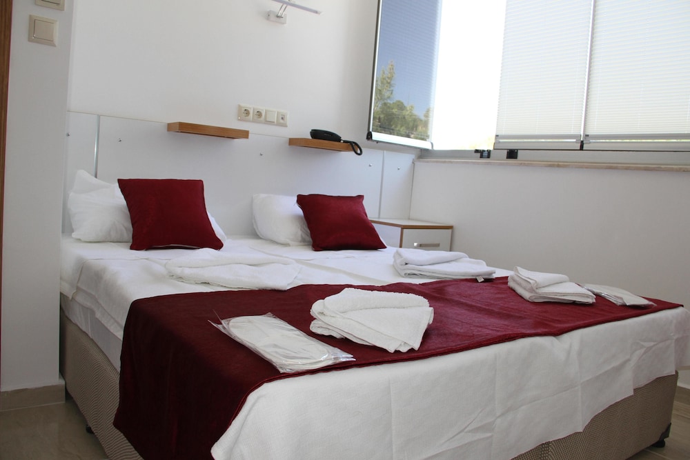 Aelbistan Otel 2/18
