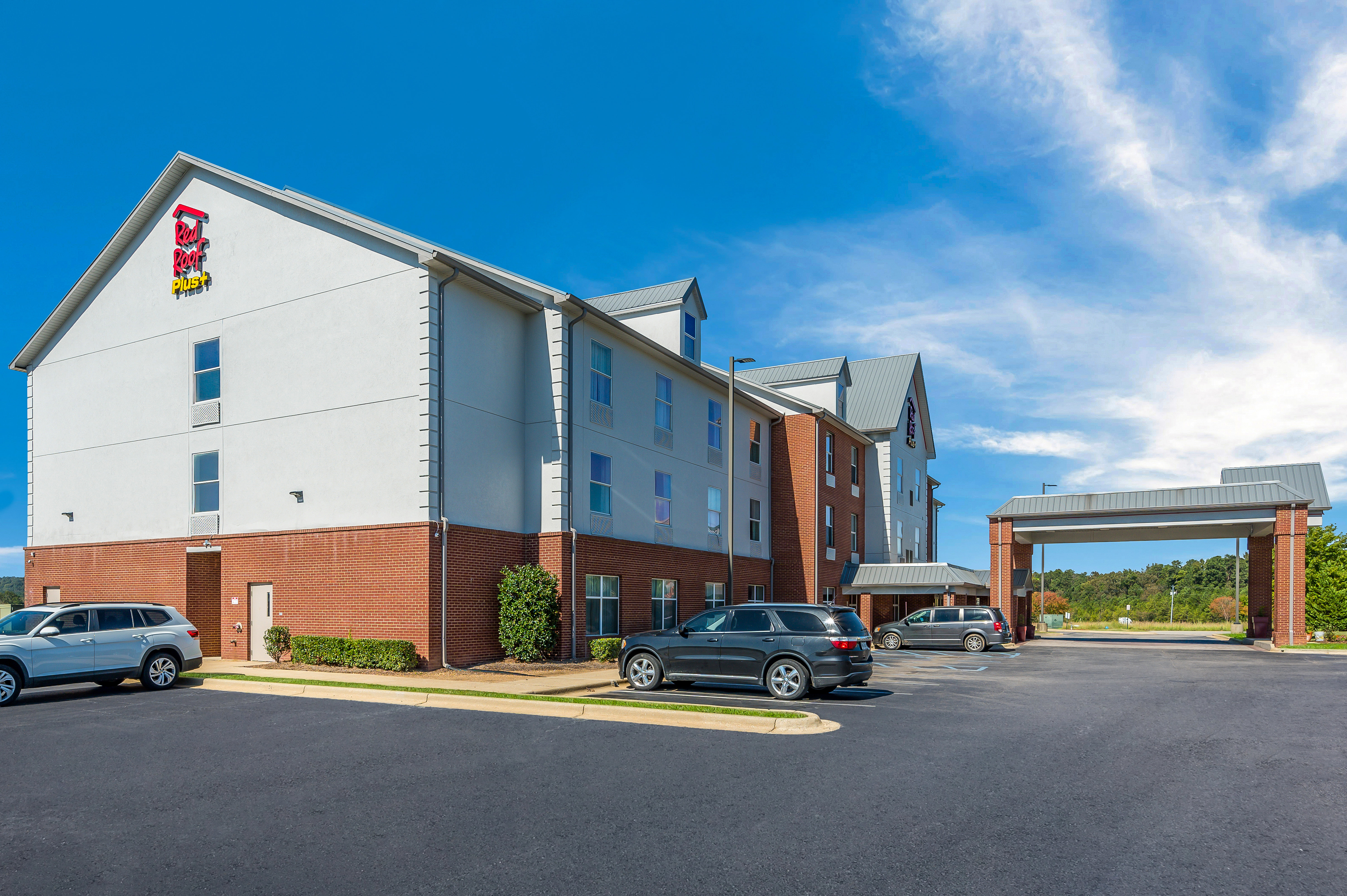 Red Roof Inn PLUS & Suites Birmingham - Bessemer 27/29