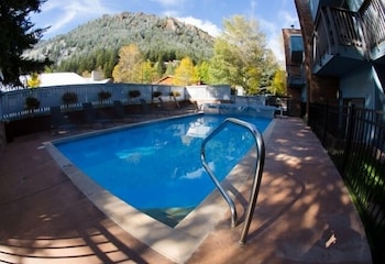 Shadow Mountain Lodge 39/68