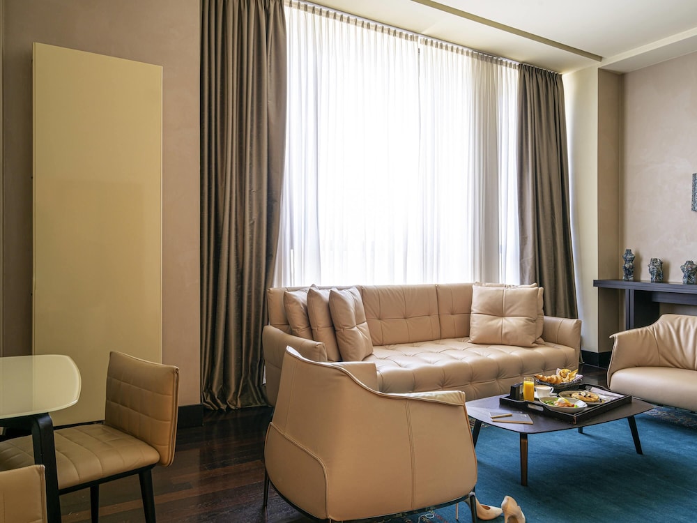 BERD'S Hotel 54/71
