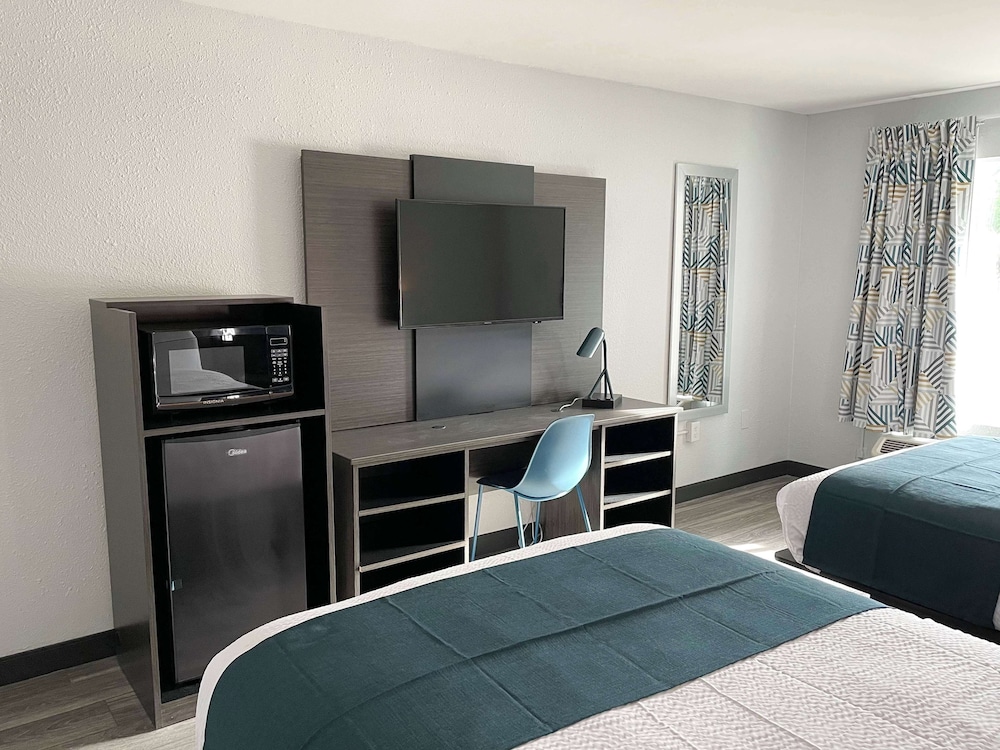 Motel6 West Columbia, SC - Airport 16/24