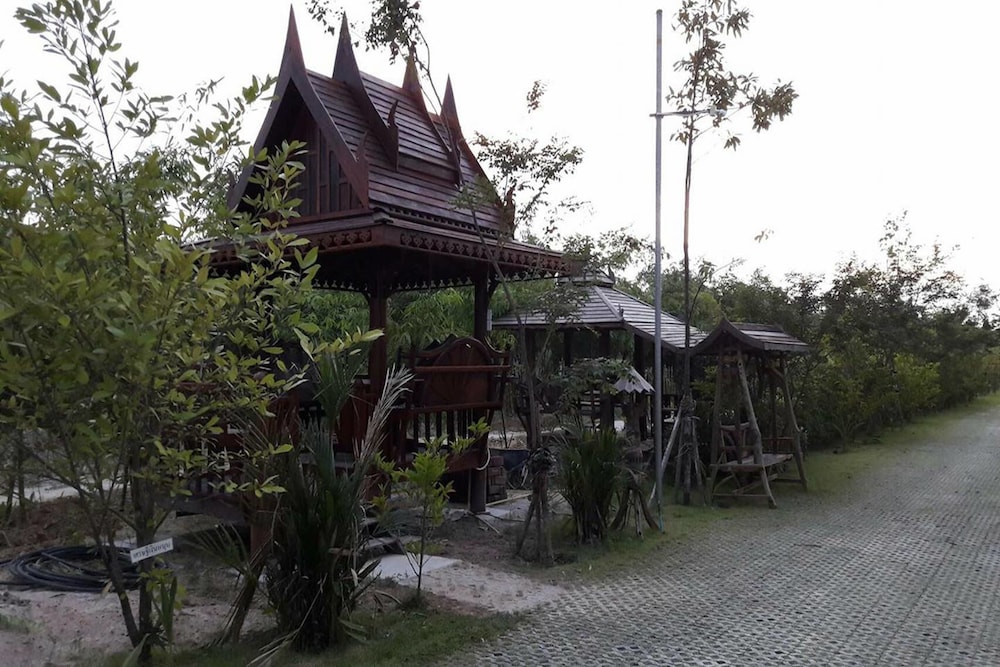 Pt House Resort 41/42