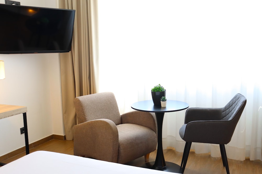 Eurohotel Diagonal Port Hotel 63/72