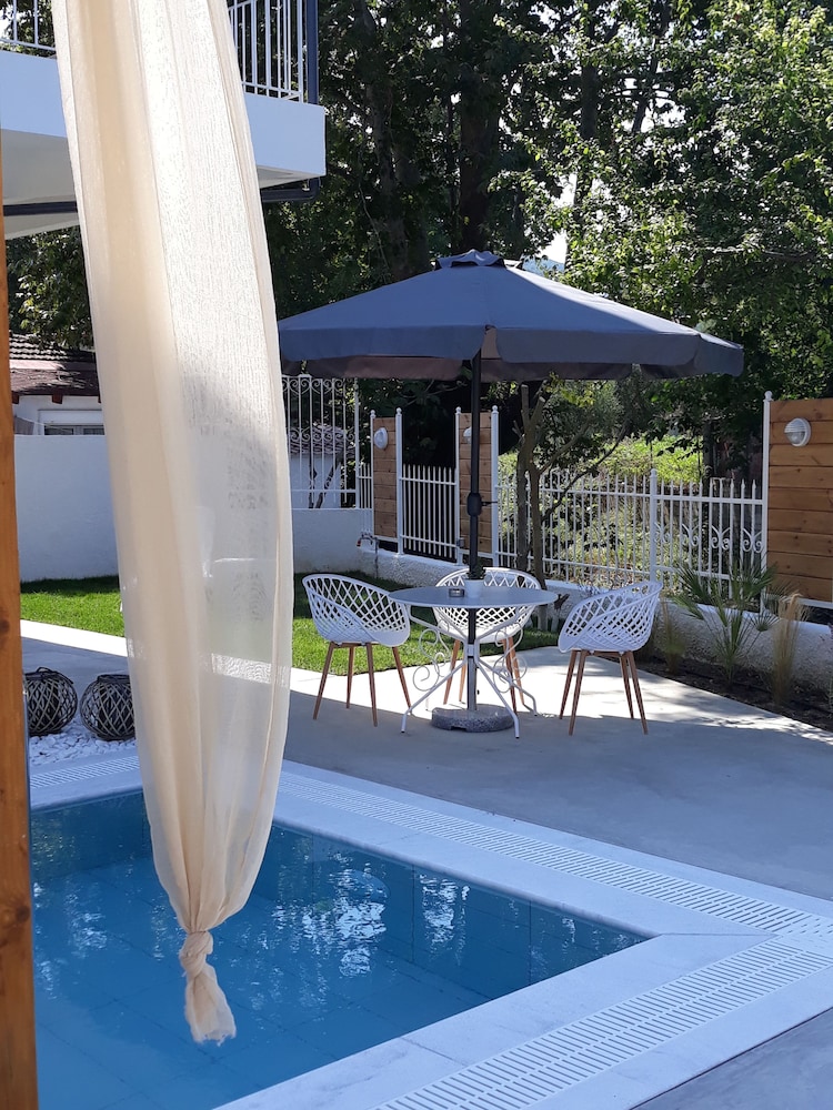 Agorastos Boutique Hotel 44/50