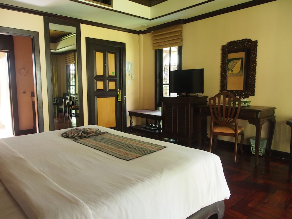 Khao Lak Palm Beach Resort 11/50