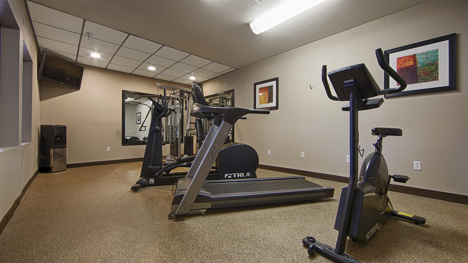 Best Western Plus Woodland Hills Hotel Suites 21/30