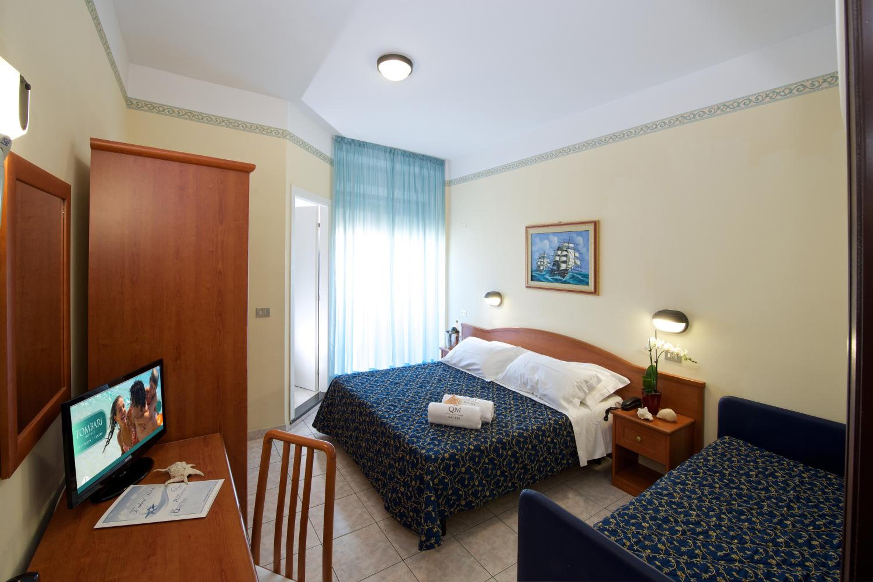Hotel Queen Mary 6/50