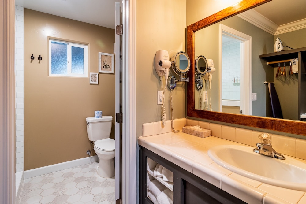 Cambria Pines Lodge 41/41